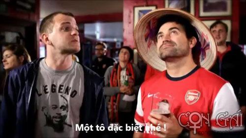 Dân cư mạng thích thú với clip về chuyến thăm Việt Nam của Arsenal