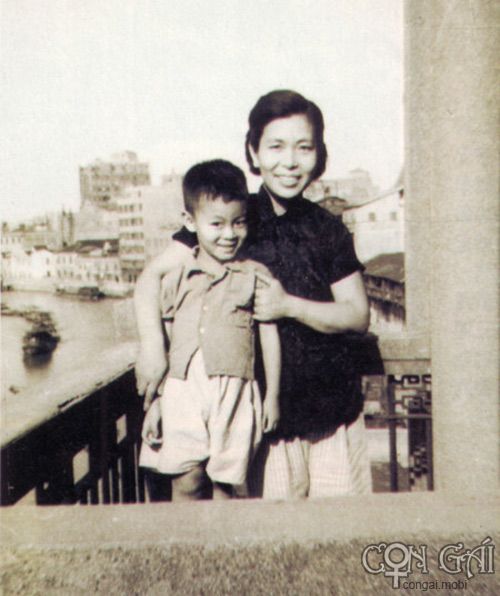 Lục Tiểu Linh Đồng và mẹ